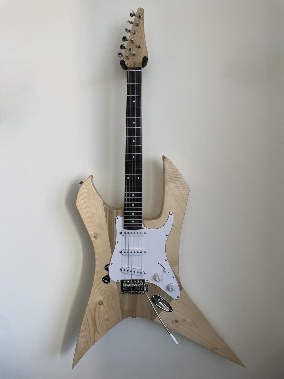 DIY netradiční elektrická kytara