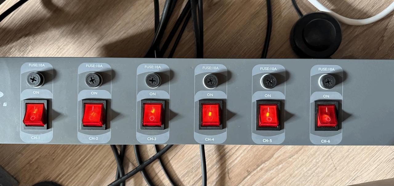 Showtec DJ Switch 6
