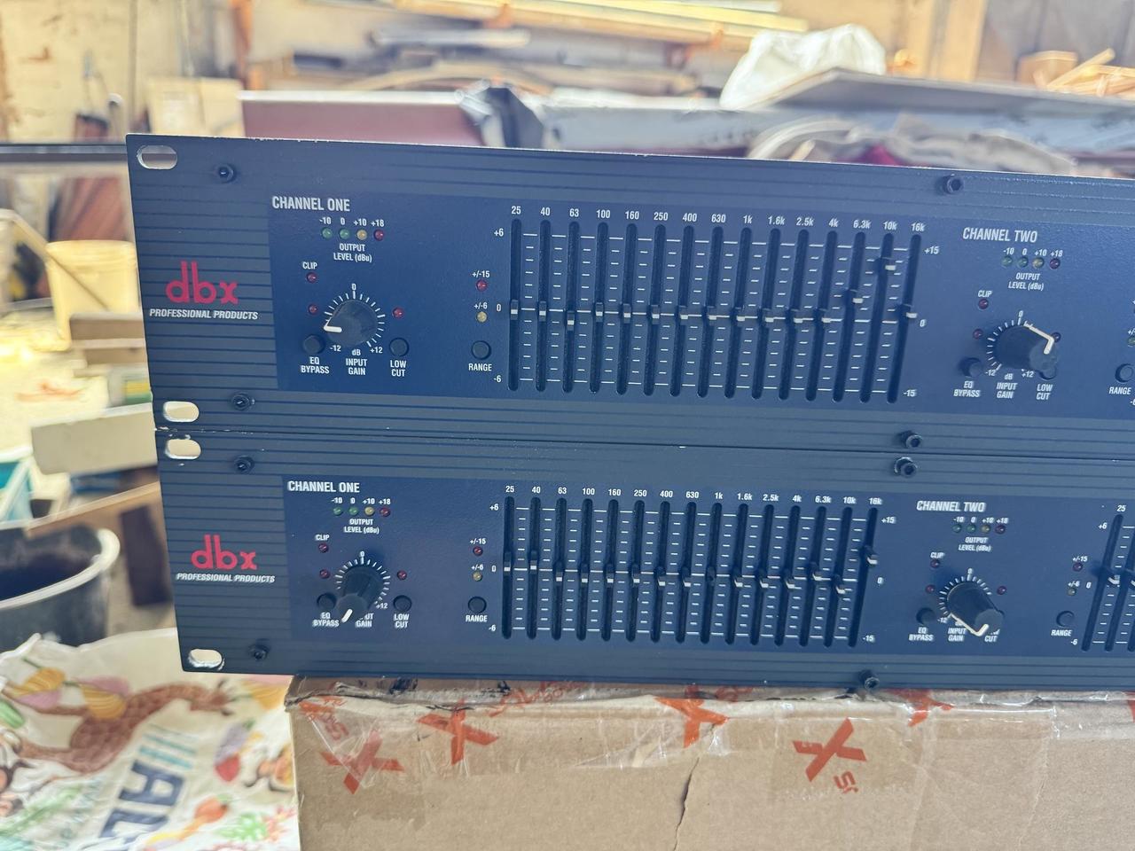 Ekvalizéry DBX 1215