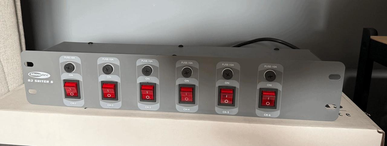 Showtec DJ Switch 6