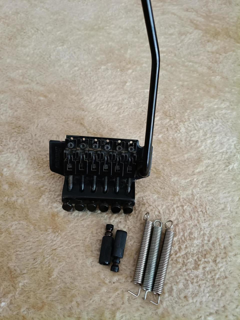 Ibanez tremolo Floyd rose
