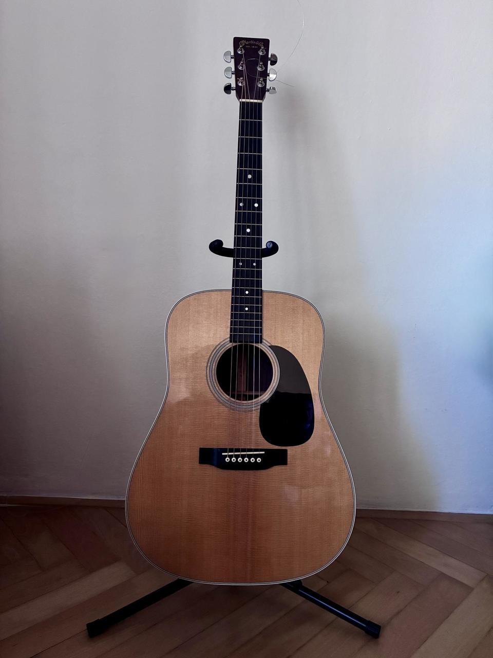 Martin D-28