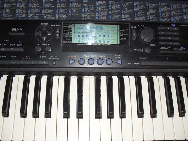 Yamaha PSR 320