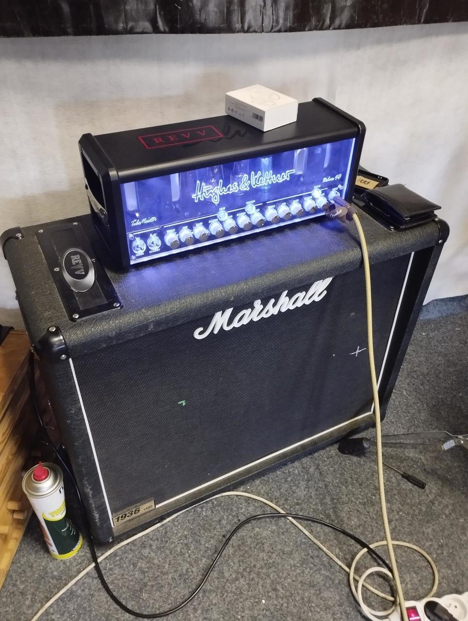 HUGHES & KETTNER TubeMeister Deluxe 40 + Reprobox