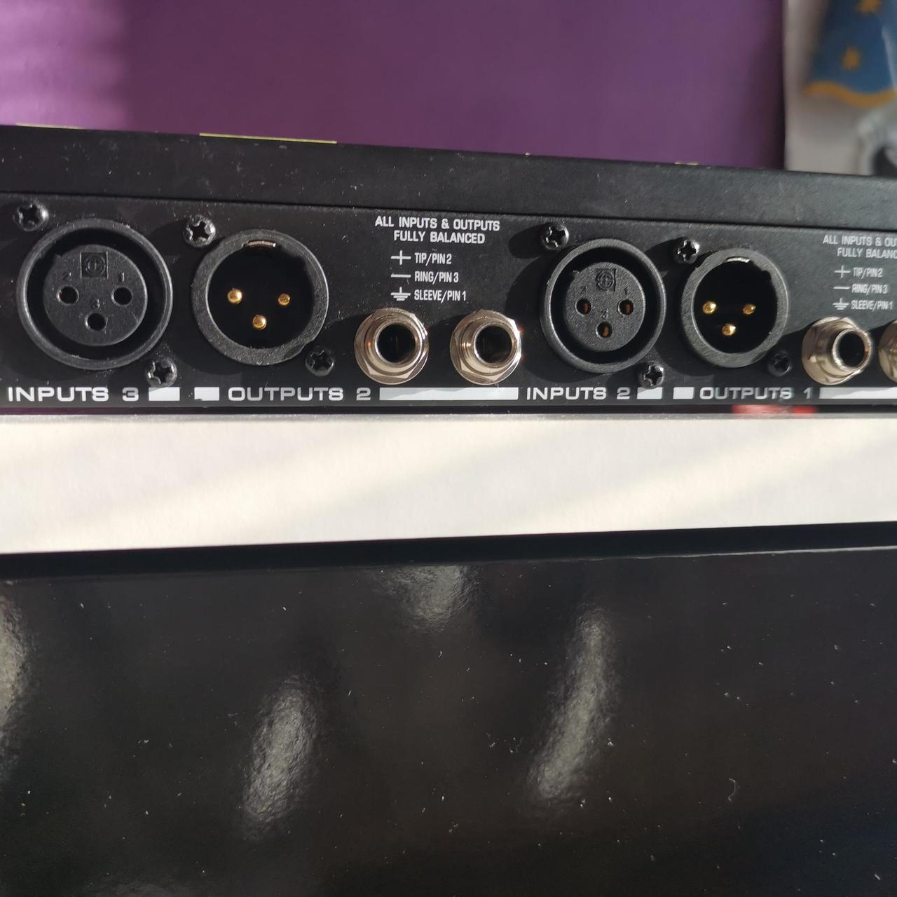 NABÍZÍM Behringer XR 4400 MULTIGATE PRO